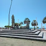 Apartamento 3 Quartos A 100 M Da Beira Mar